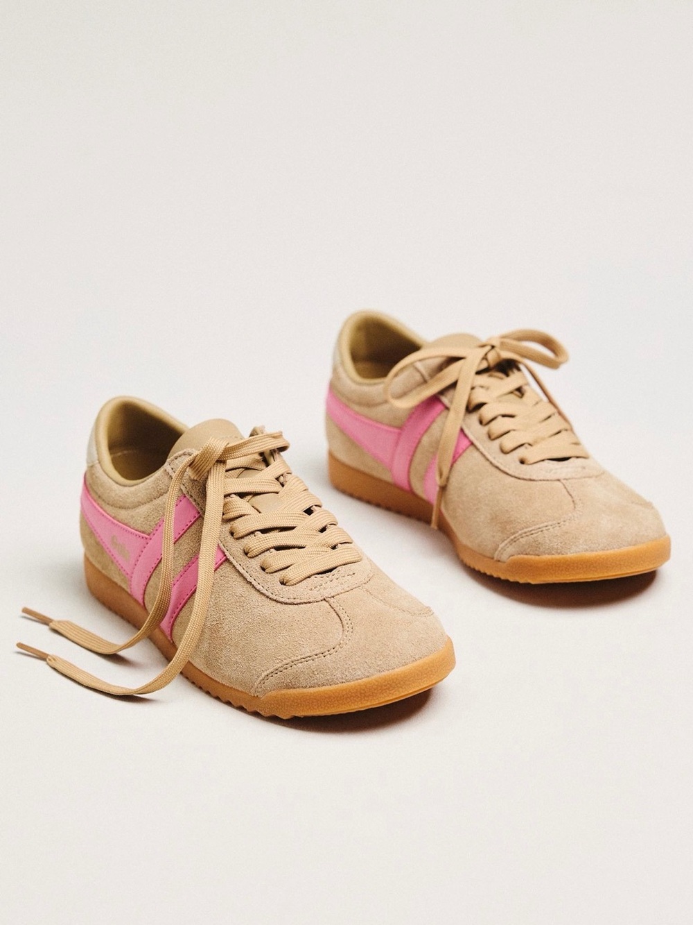 Gola Women’s Beige Suede Sneakers with Pink Stripe